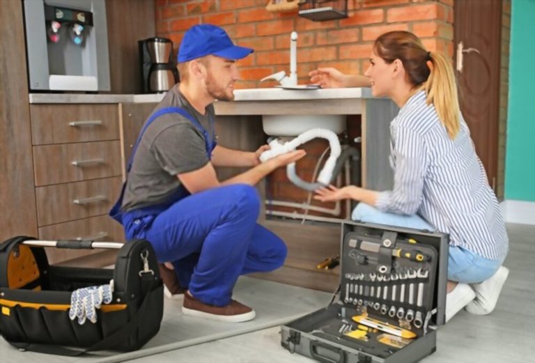 Important Factors to Discuss With a Plumber at the Time of Hiring