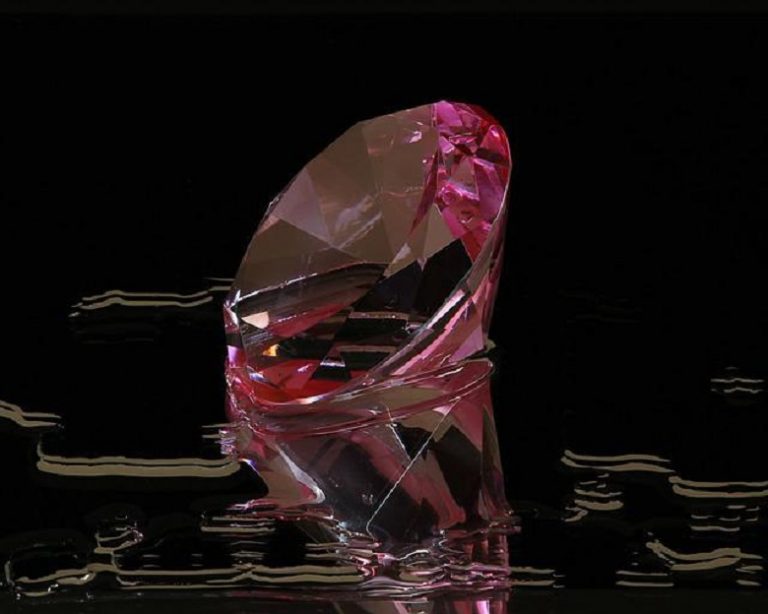 Things to Keep in Mind While Purchasing Pink Diamonds