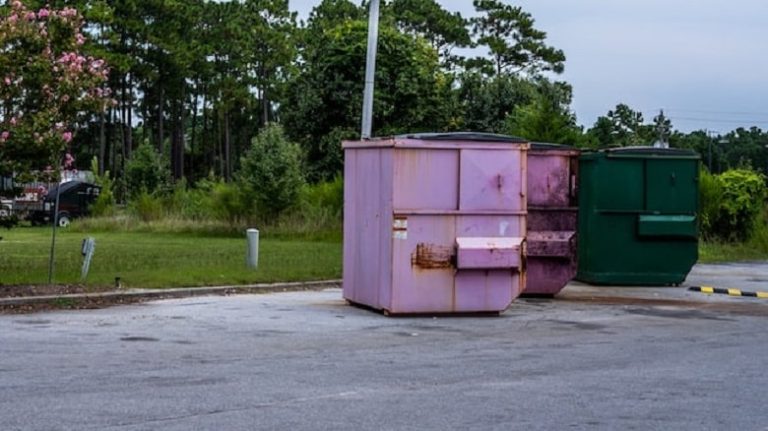 Qualities Of The Right Dumpster Rental Provider